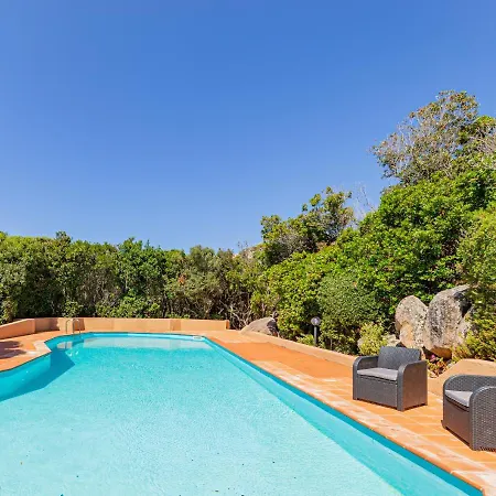 Ambra White Li Valcaggi