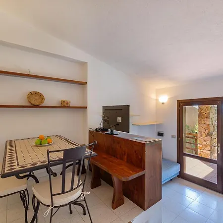 Vila Ambra White
